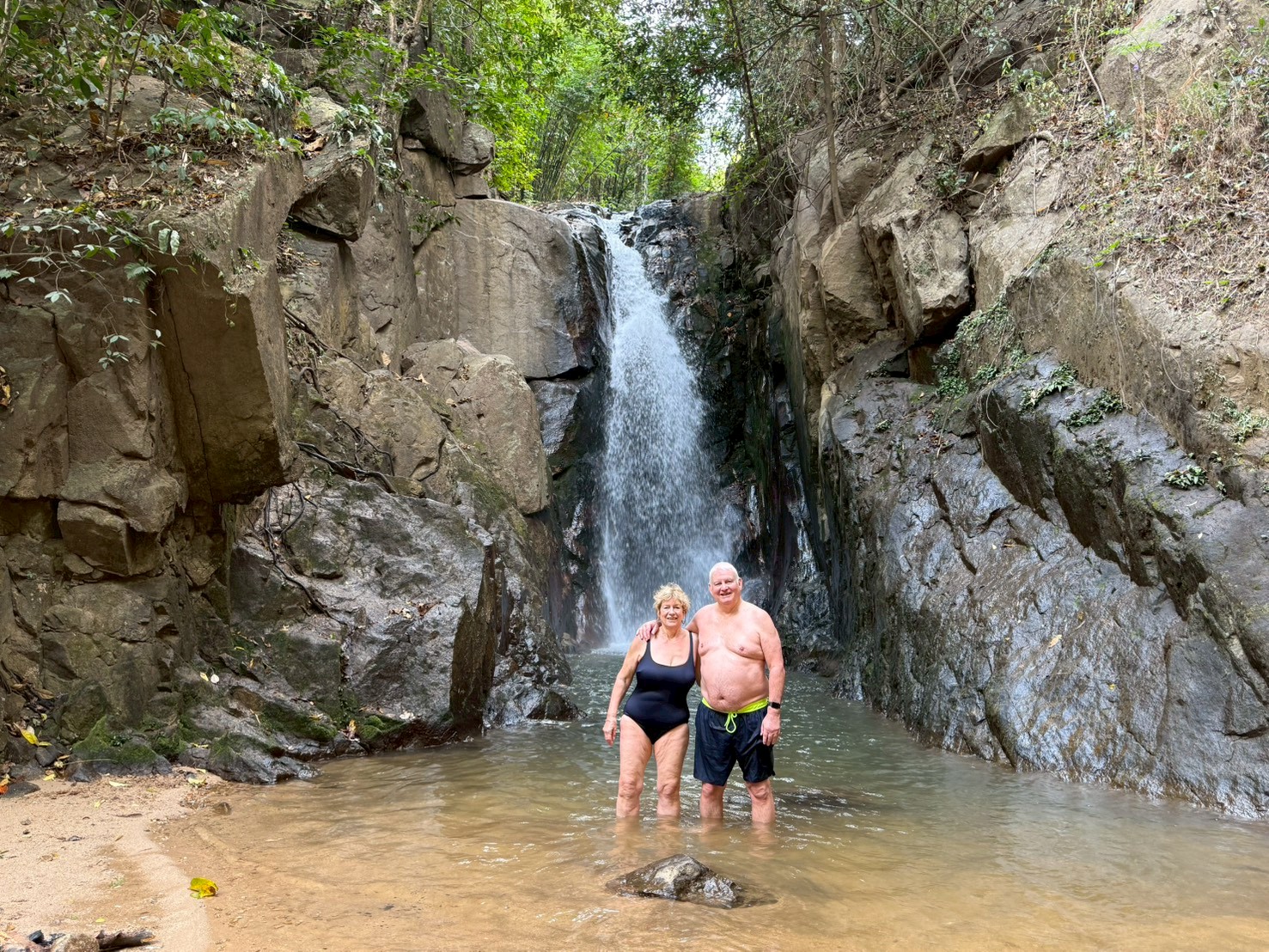 LINE_ALBUM_Tailor made photo_260219_12