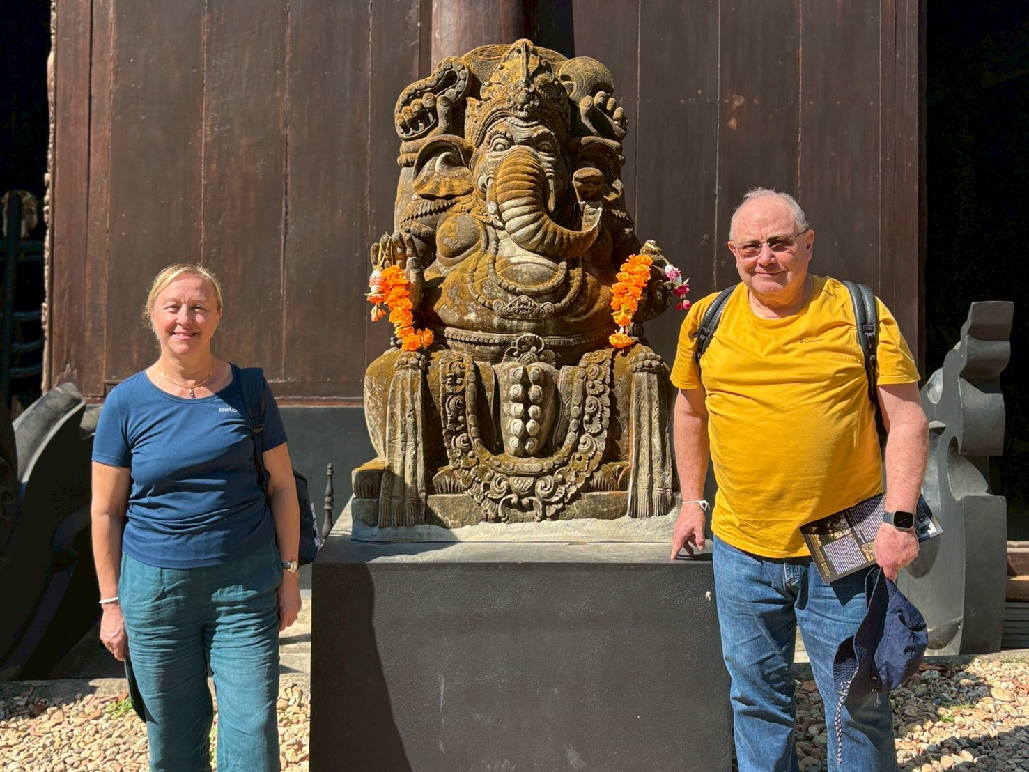 LINE_ALBUM_Tailor made photo_260219_24