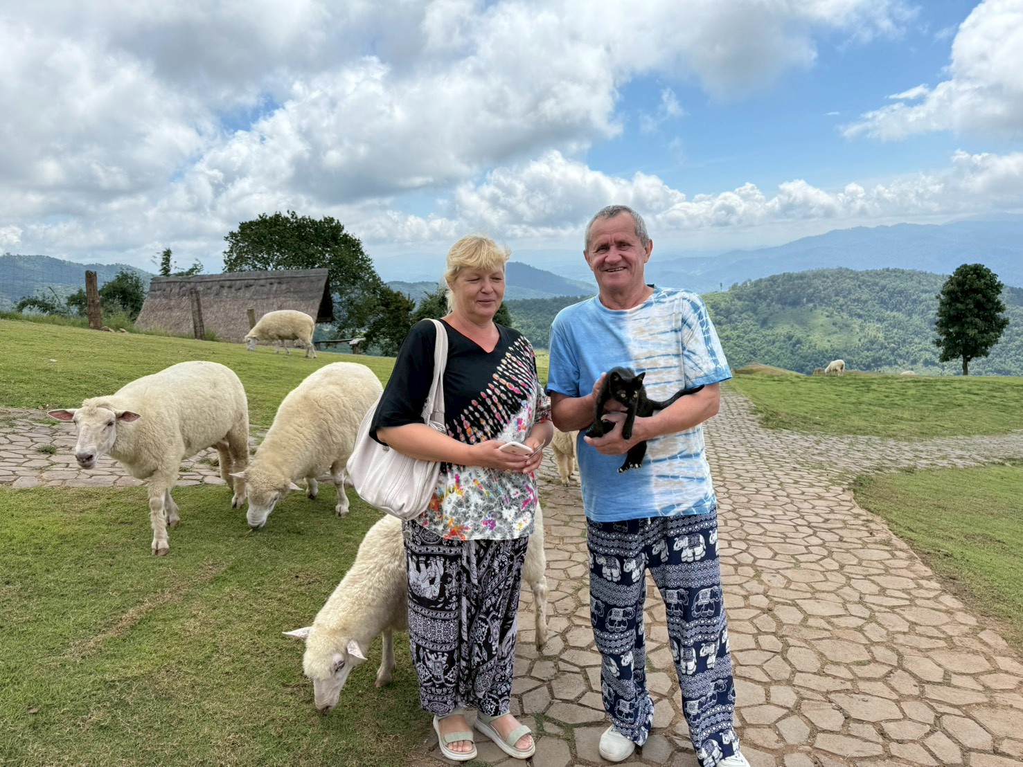 LINE_ALBUM_Tailor made photo_260219_38